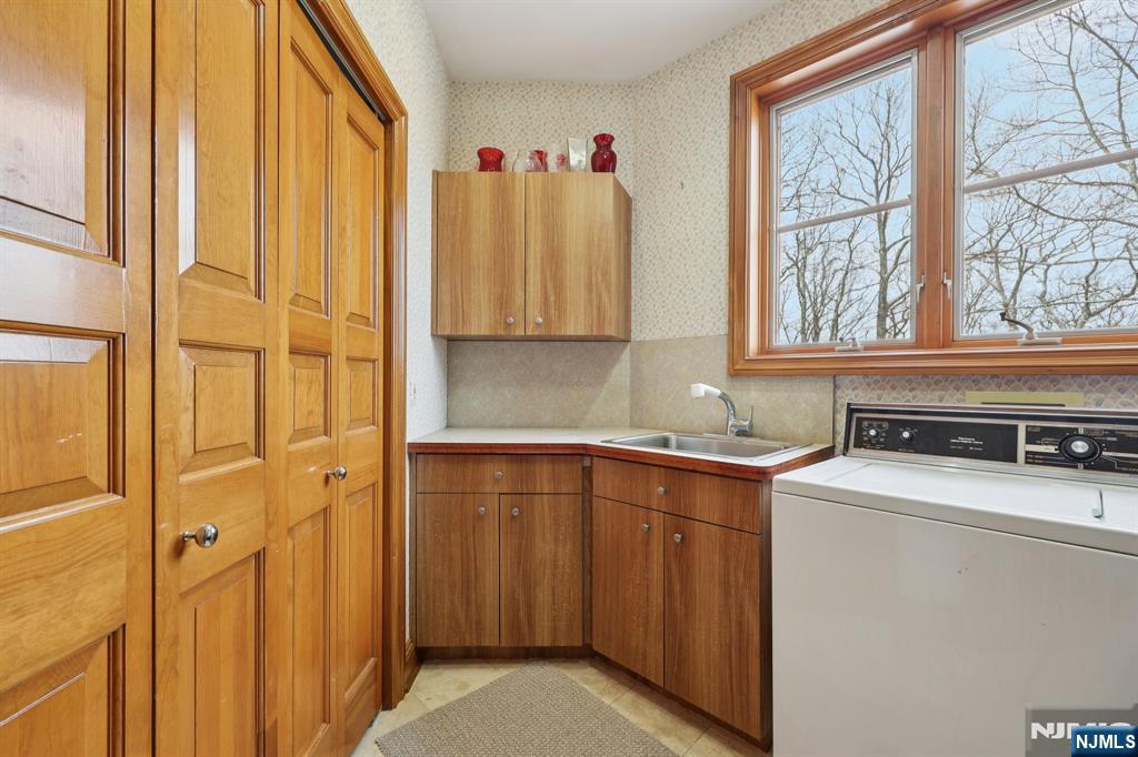 29 Hilltop Road Butler, NJ 07405 - Photo 28 of 50