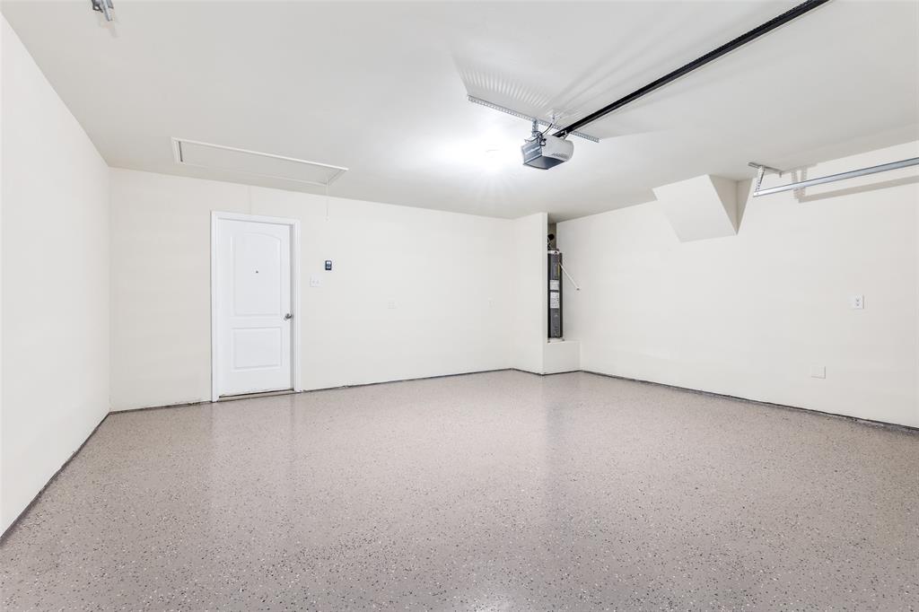 144 Barbwire Way Newark, TX 76071 - Photo 20 of 24 a view of a garage