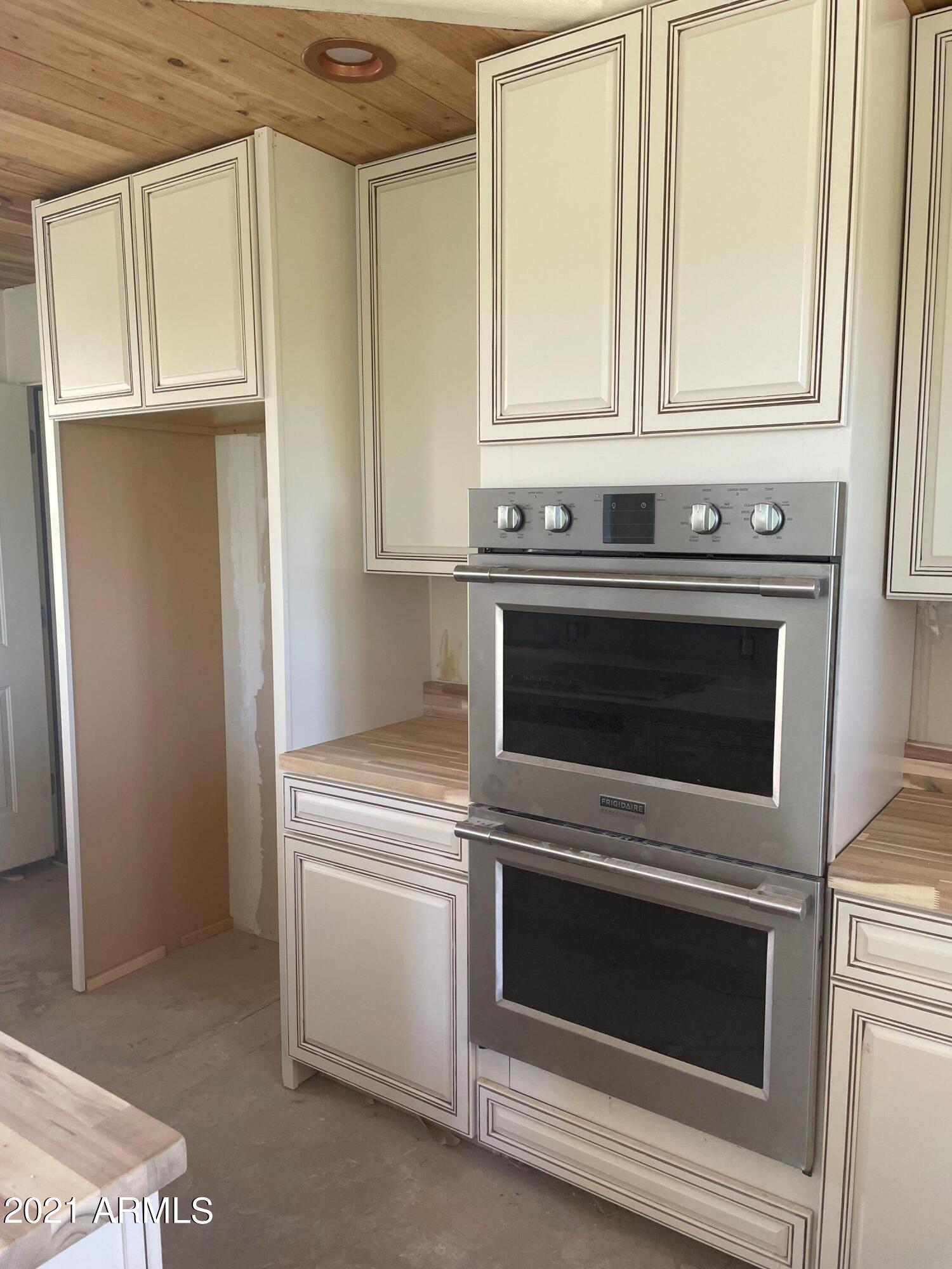 6556 East Double B Ranch Road Sierra Vista, AZ 85650 - Photo 4 of 16 19