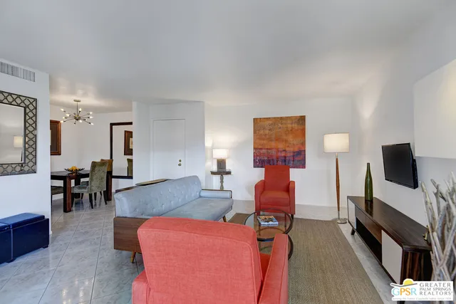 $2,100 | 1552 South Camino Real, Unit 332, Palm Springs, CA 92264