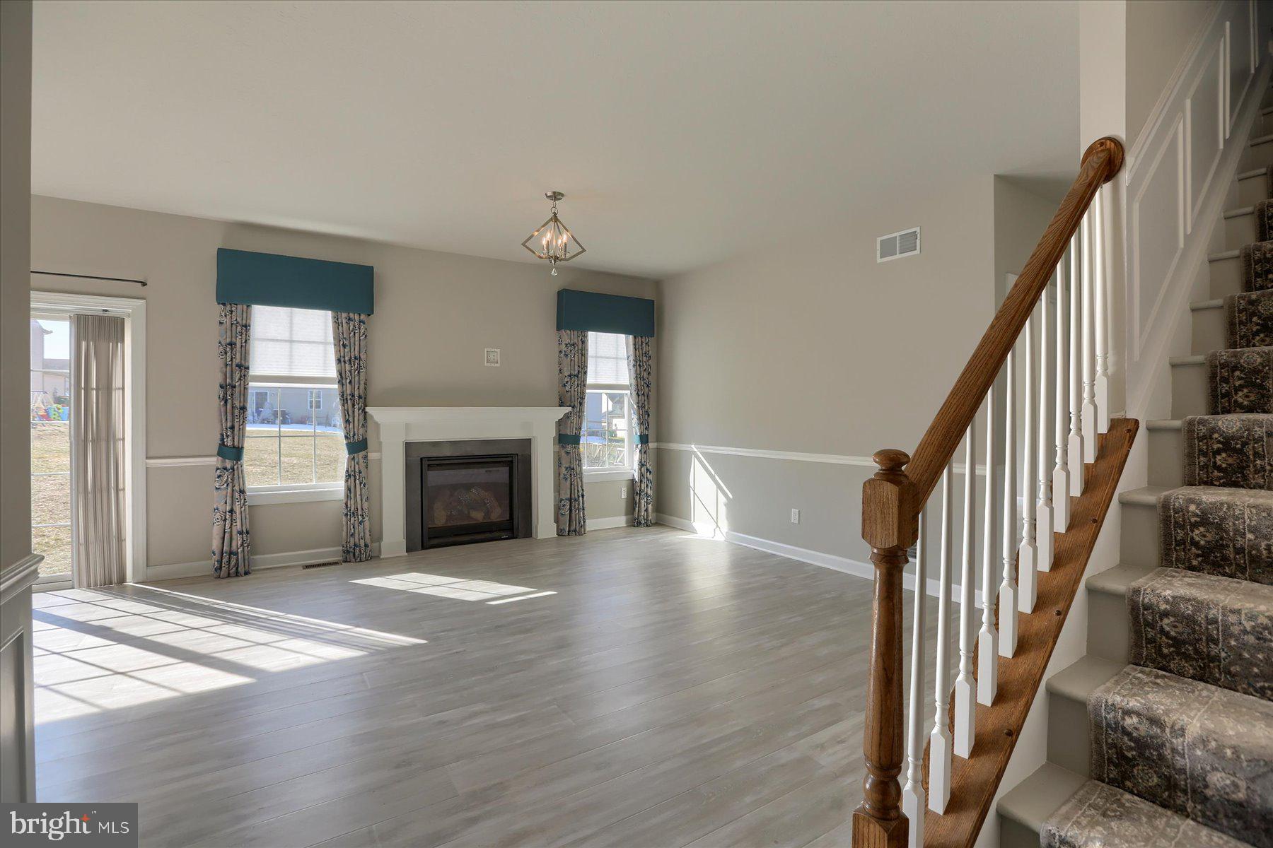 23 Skyview Circle Hanover, PA 17331 - Photo 3 of 33