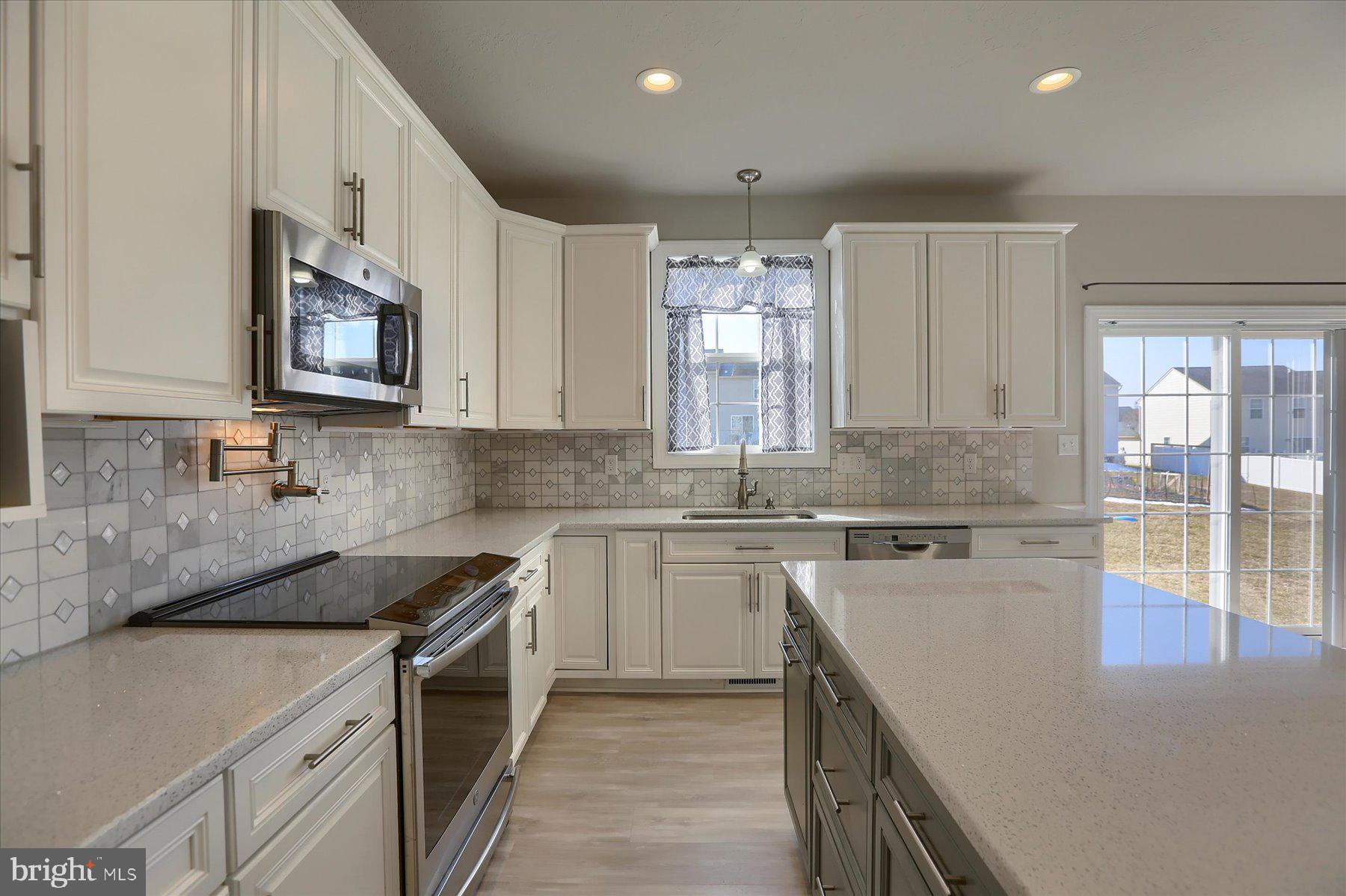 23 Skyview Circle Hanover, PA 17331 - Photo 6 of 33