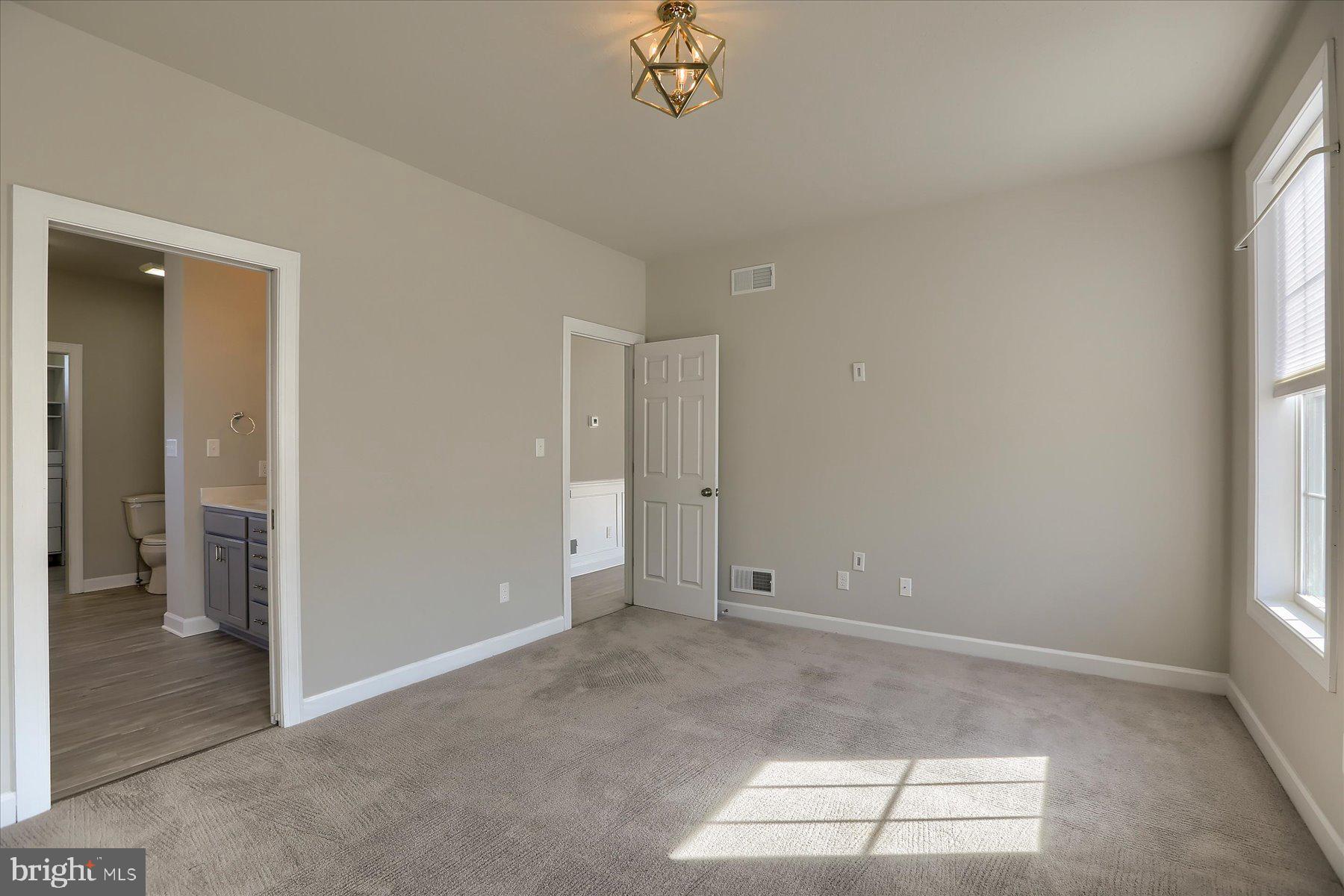 23 Skyview Circle Hanover, PA 17331 - Photo 10 of 33