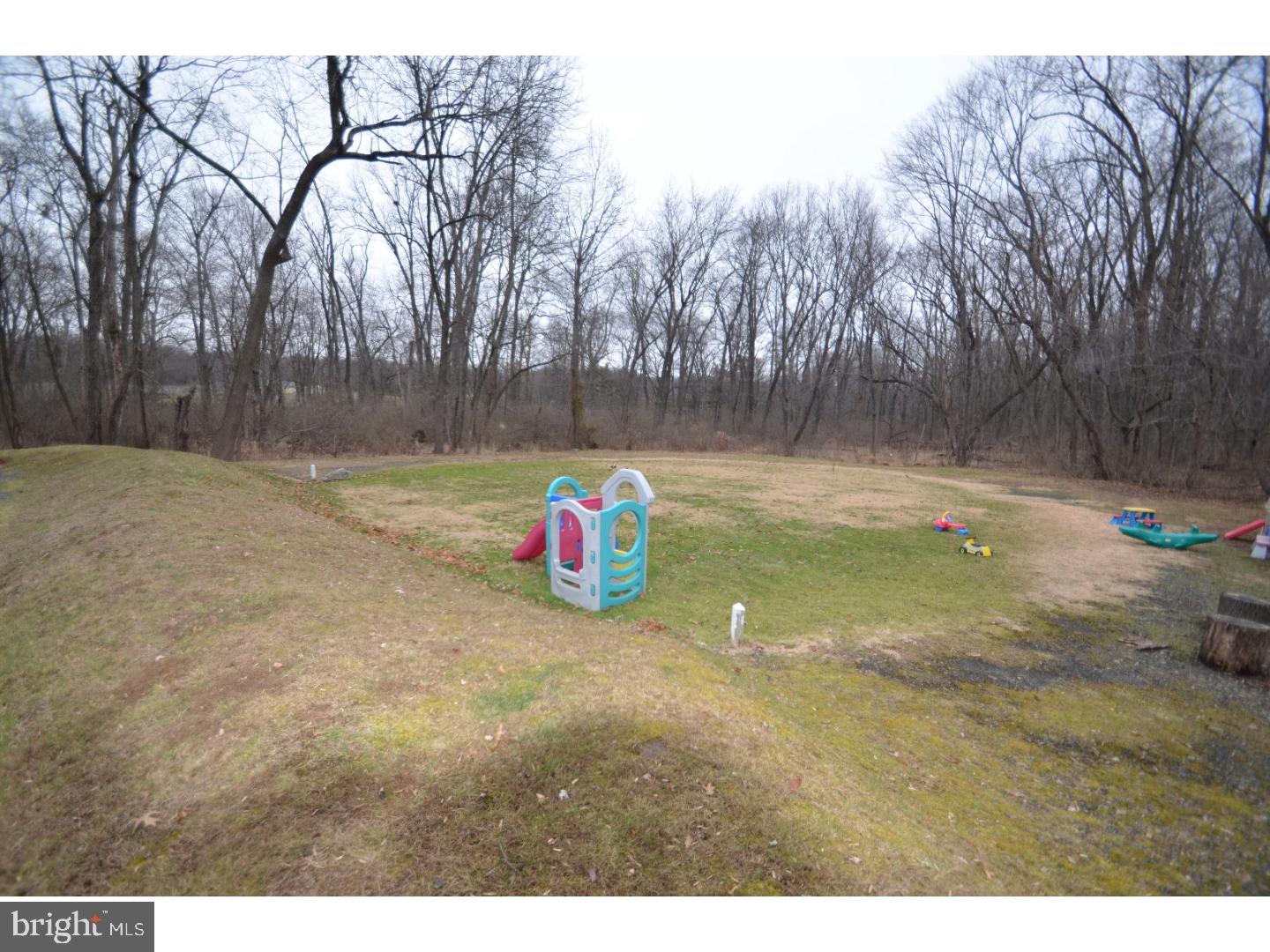 1006 Horsham Road Horsham, PA 19044 - Photo 25 of 25 Back Yard