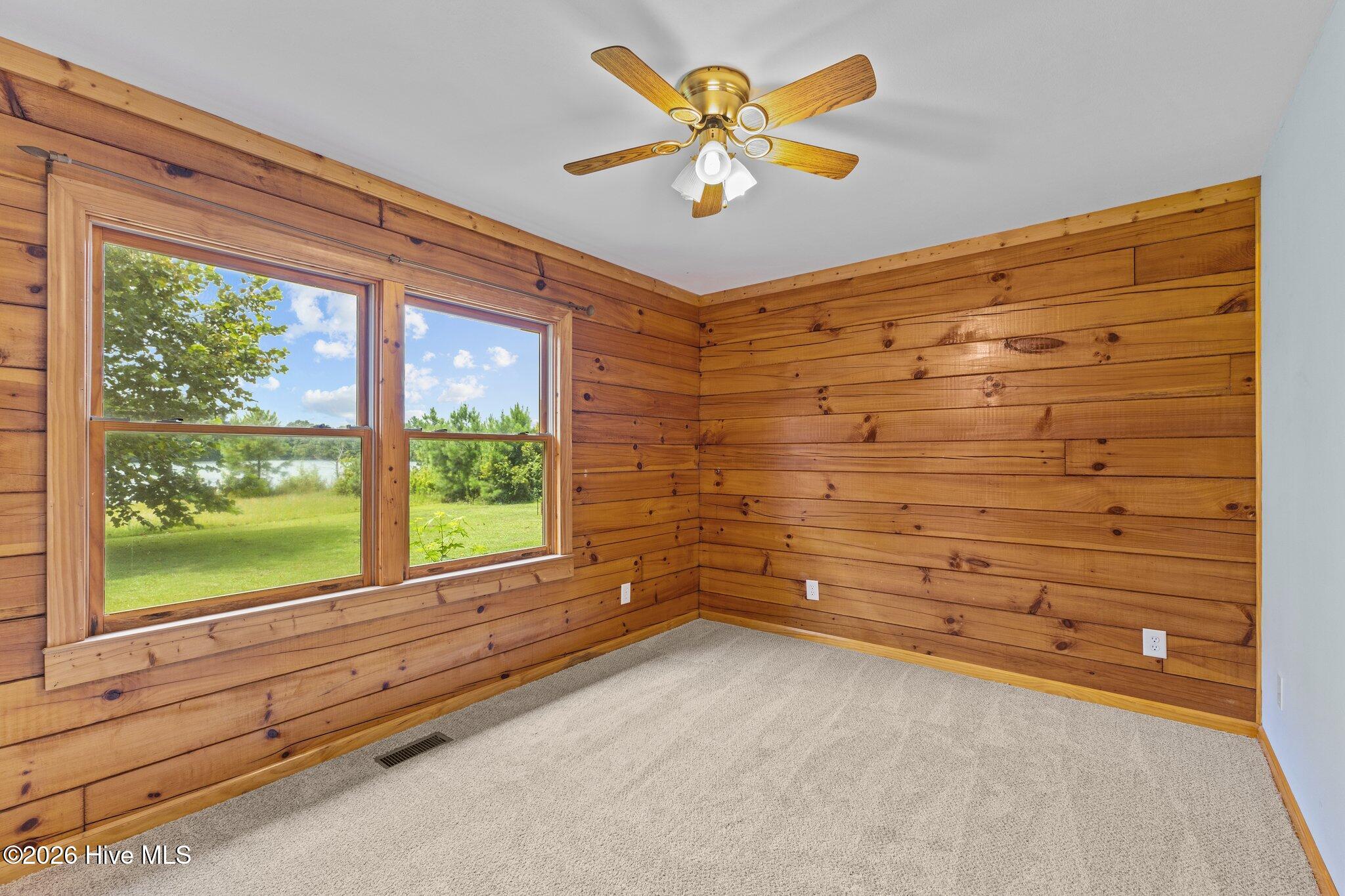 126 George Jones Road Newport, NC 28570 - Photo 7 of 31 Gallery Image 7