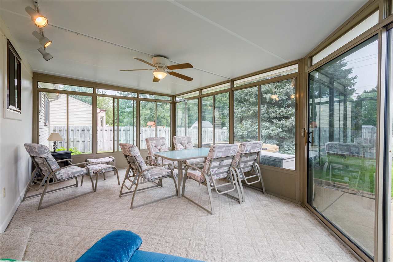50124 Salisbury Chesterfield, MI 48047 - Photo 17 of 24