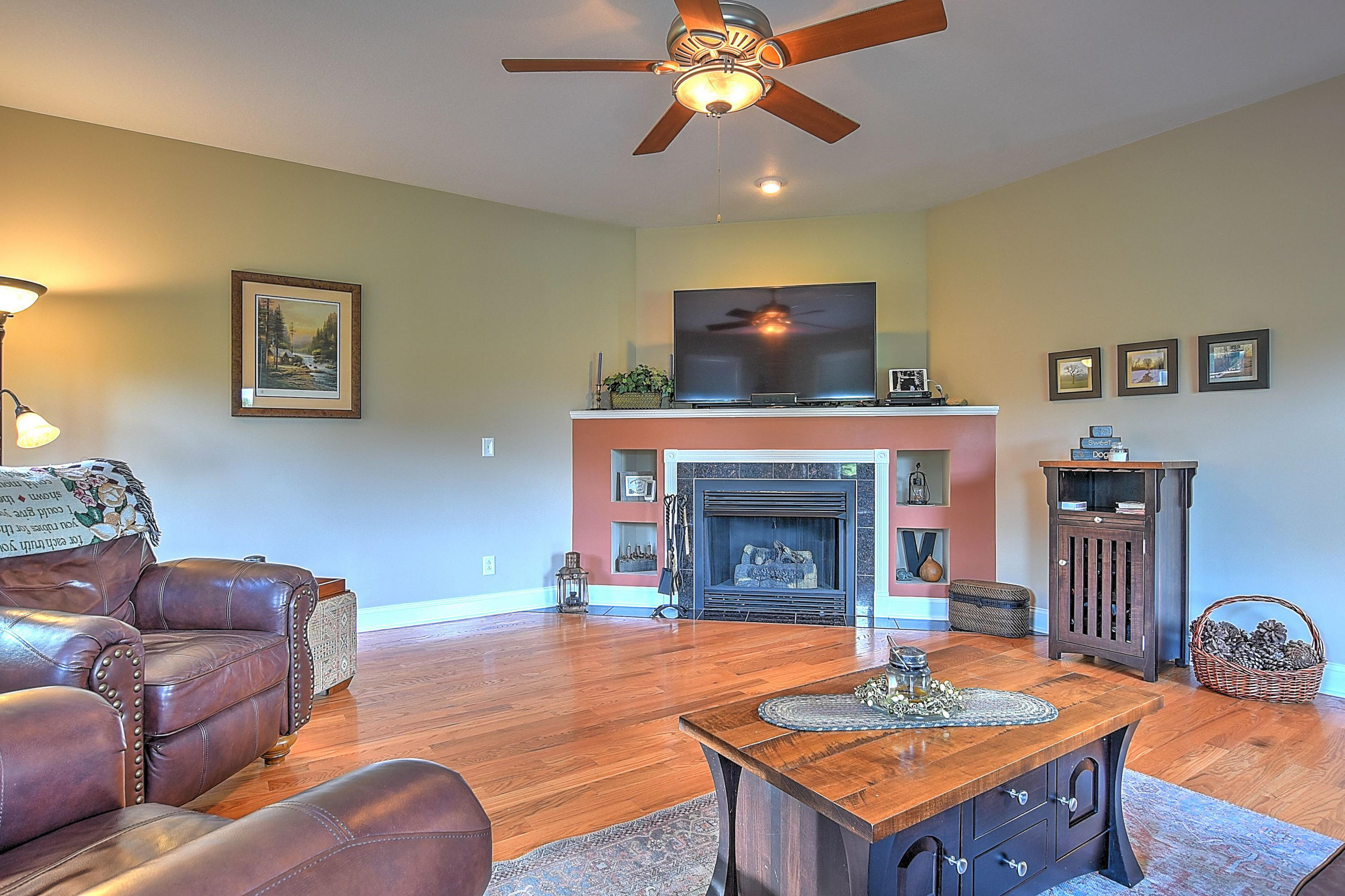 219 Glendale Road Limestone, TN 37681 - Photo 6 of 63 219 Glendale Rd-8