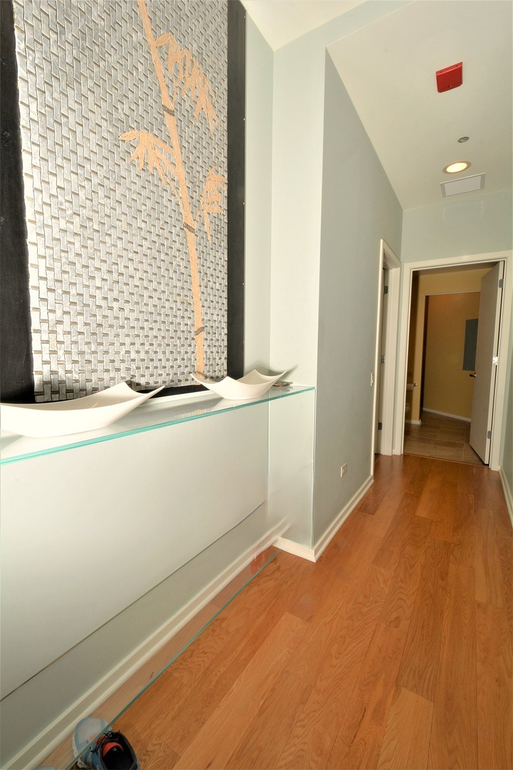 65 East Monroe Street, Unit 4503 Chicago, IL 60603 - Photo 14 of 33