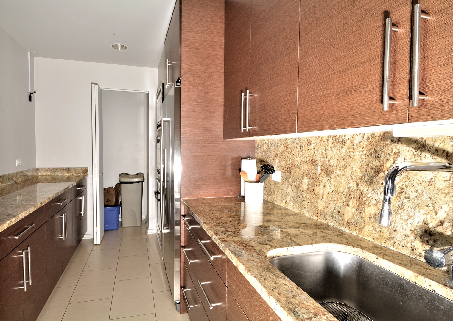 65 East Monroe Street, Unit 4503 Chicago, IL 60603 - Photo 26 of 33