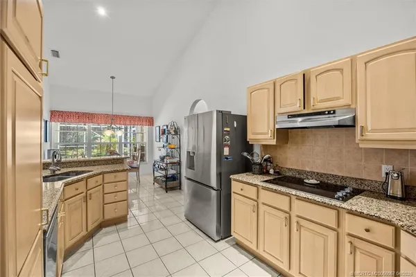 $1,650,000 | 340 Southeast St Lucie Boulevard, Stuart, FL 34996
