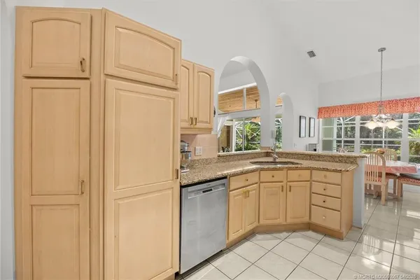 $1,650,000 | 340 Southeast St Lucie Boulevard, Stuart, FL 34996