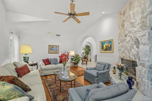 $1,650,000 | 340 Southeast St Lucie Boulevard, Stuart, FL 34996