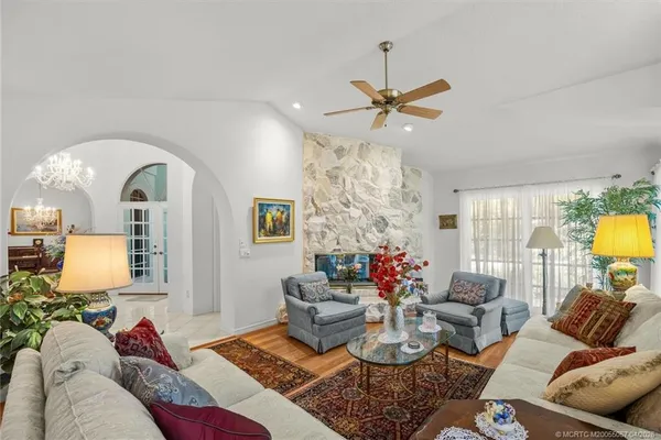 $1,650,000 | 340 Southeast St Lucie Boulevard, Stuart, FL 34996