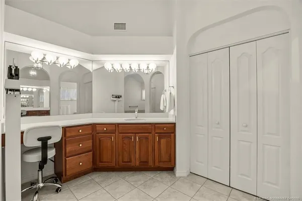 $1,650,000 | 340 Southeast St Lucie Boulevard, Stuart, FL 34996