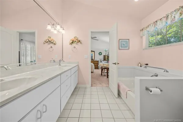 $1,650,000 | 340 Southeast St Lucie Boulevard, Stuart, FL 34996