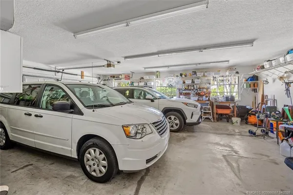 $1,650,000 | 340 Southeast St Lucie Boulevard, Stuart, FL 34996