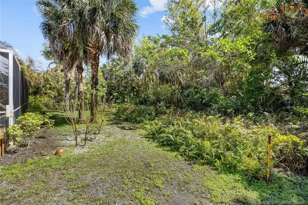 $1,650,000 | 340 Southeast St Lucie Boulevard, Stuart, FL 34996
