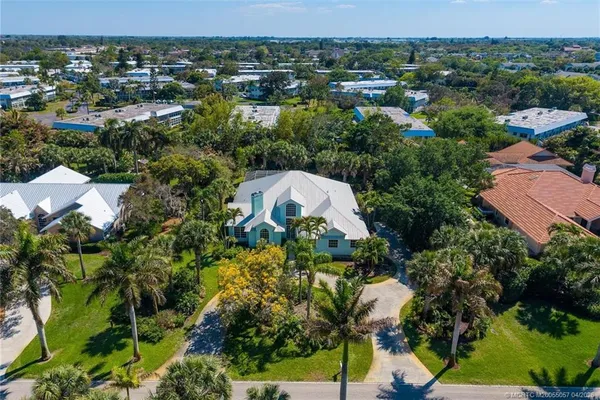 $1,650,000 | 340 Southeast St Lucie Boulevard, Stuart, FL 34996
