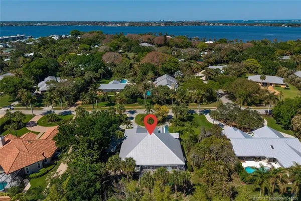 $1,650,000 | 340 Southeast St Lucie Boulevard, Stuart, FL 34996