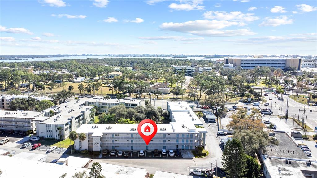 9950 47th Avenue North, Unit 104 St. Petersburg, FL 33708 - Photo 29 of 37 an aerial view of city