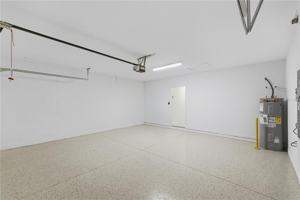 6760 Southwest 90th Loop Ocala, FL 34476 - Photo 5 of 28 a view of an empty room