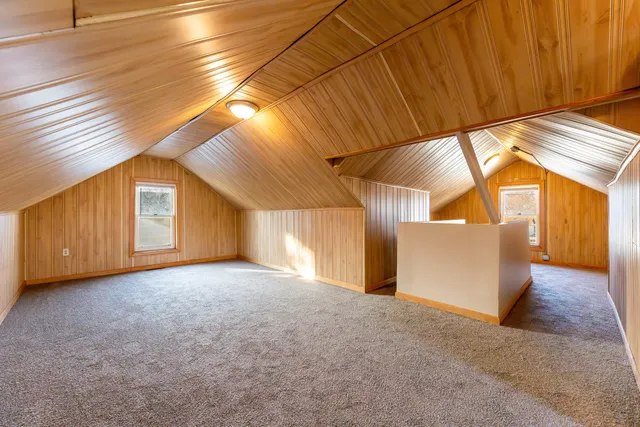 $180,000 | 18052 Wentworth Avenue, Lansing, IL 60438