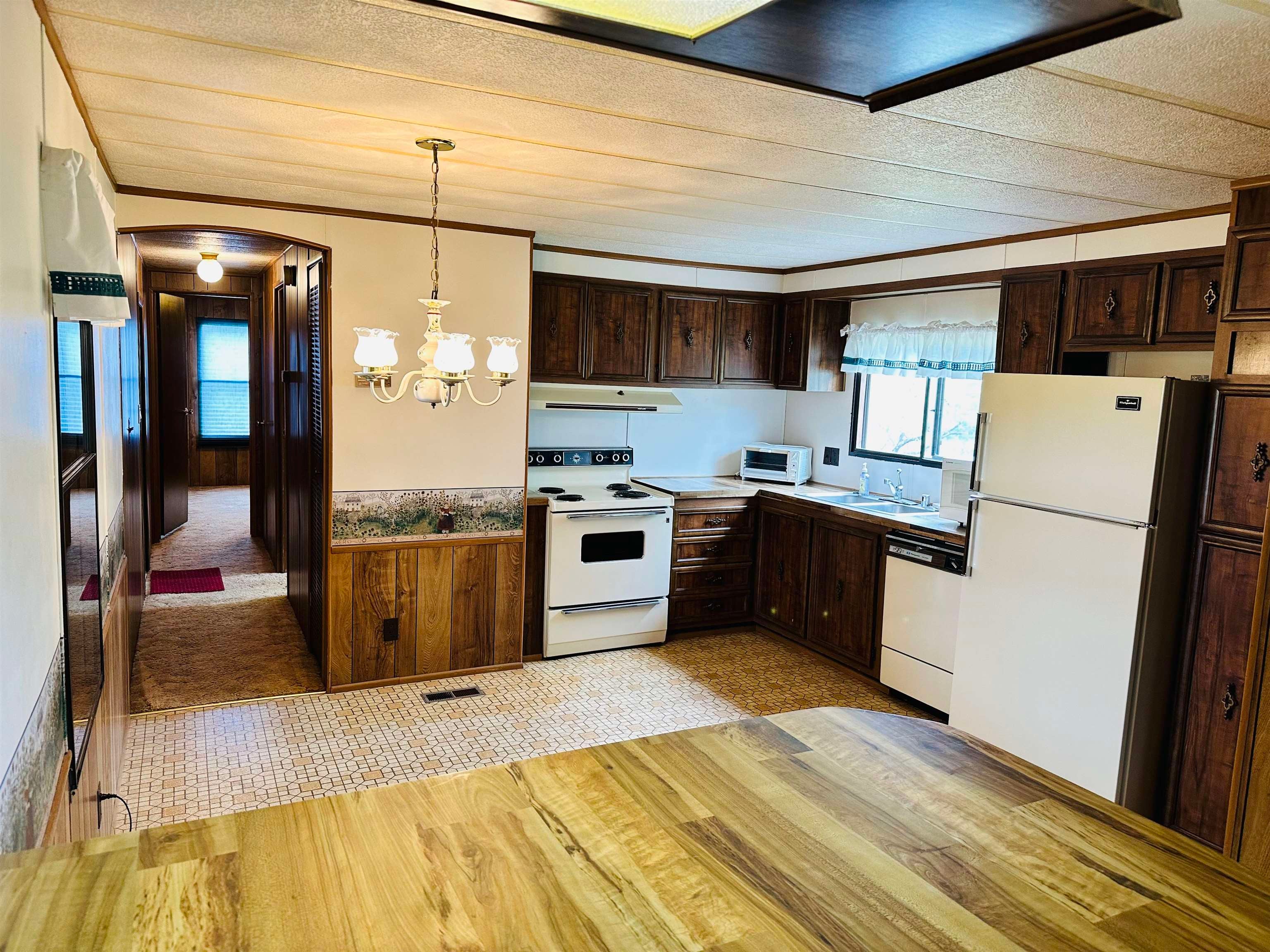 945 Holcomb Road Montague, CA 96064 - Photo 25 of 37 Gallery Image 25