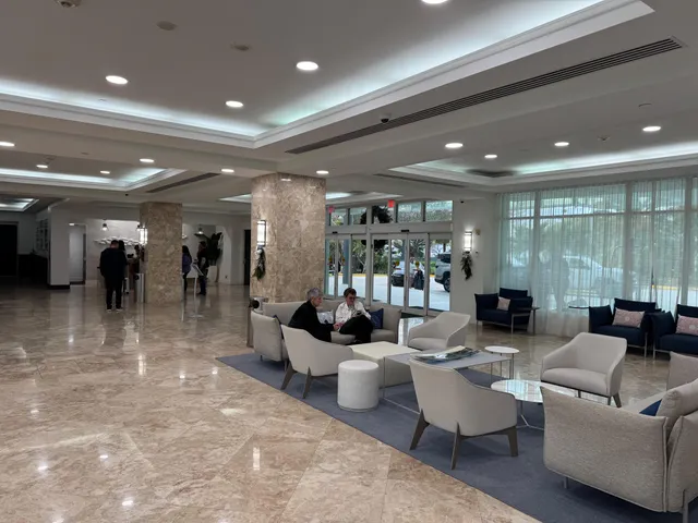 $175,000 | 2670 East Sunrise Boulevard, Unit 318, Fort Lauderdale, FL 33304