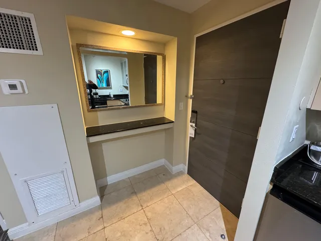 $175,000 | 2670 East Sunrise Boulevard, Unit 318, Fort Lauderdale, FL 33304