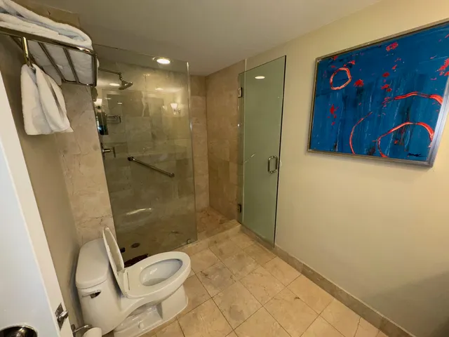 $175,000 | 2670 East Sunrise Boulevard, Unit 318, Fort Lauderdale, FL 33304