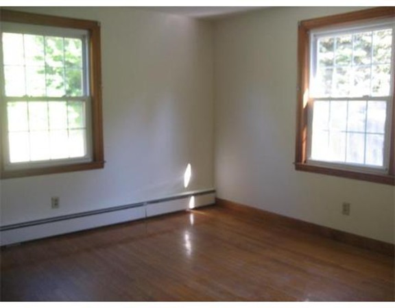 820 Rindge Road Ashby, MA 01431 - Photo 4 of 18