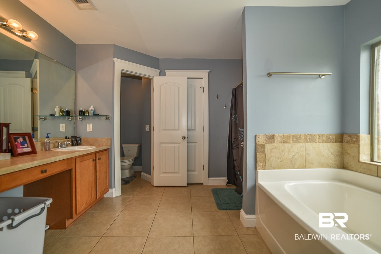 8792 Bainbridge Drive Daphne, AL 36526 - Photo 26 of 48
