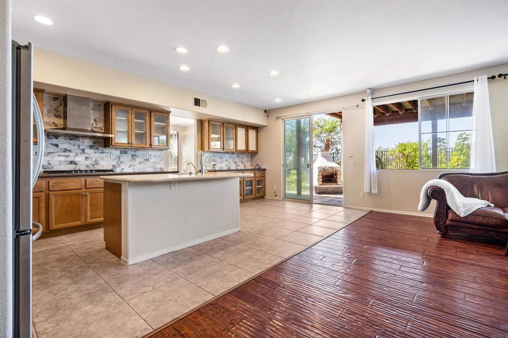 5276 Willow Walk Road Oceanside, CA 92057 - Photo 10 of 36 Gallery Image 10