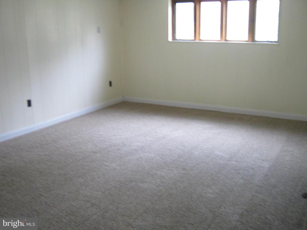 2042 Pennwick Road Lancaster, PA 17601 - Photo 17 of 32