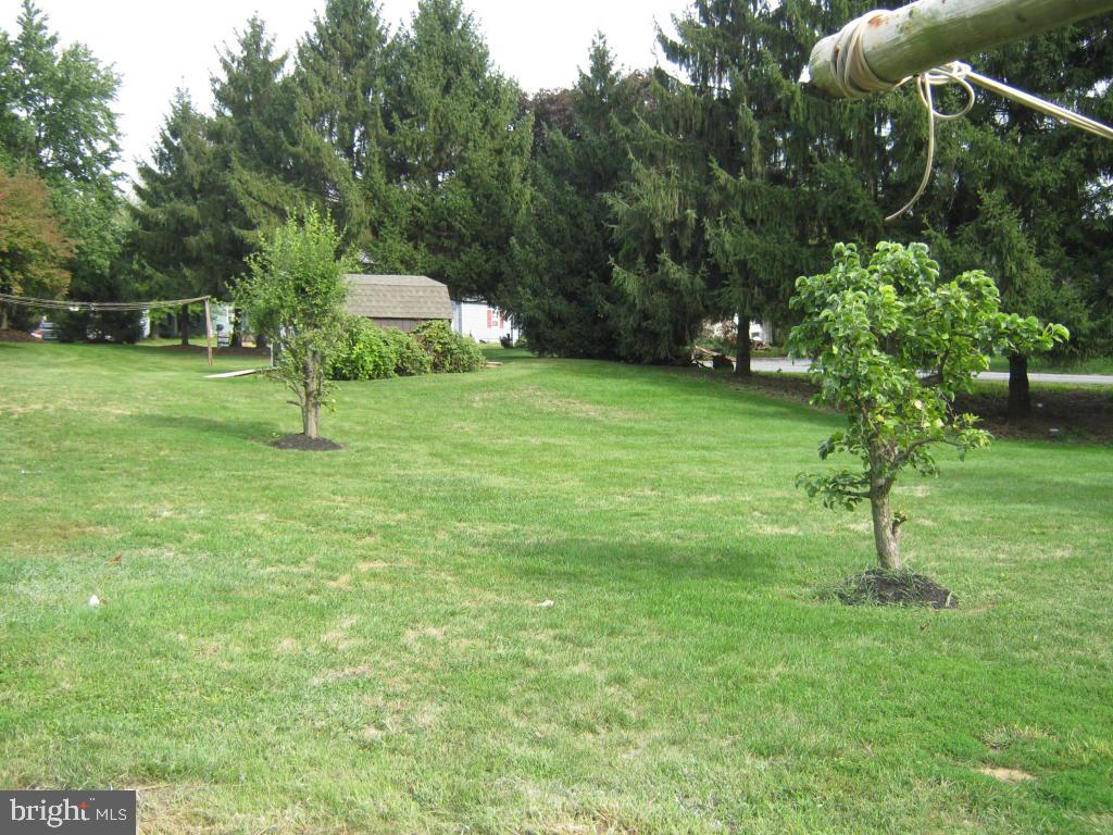 2042 Pennwick Road Lancaster, PA 17601 - Photo 30 of 32