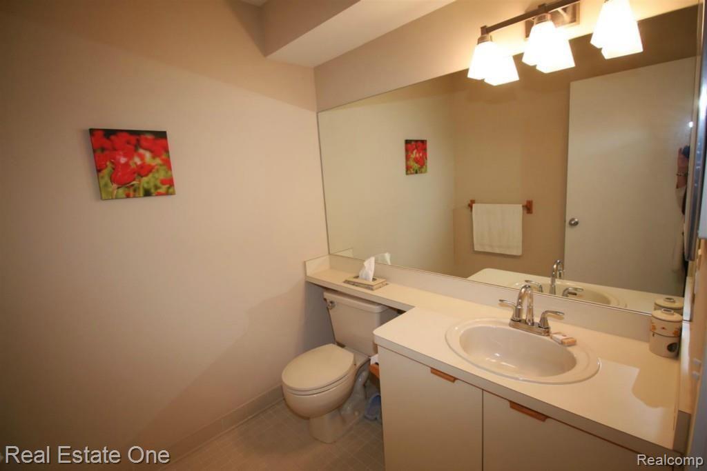 522 Oxford Court, Unit 16 Rochester, MI 48307 - Photo 10 of 10 I.JPG
