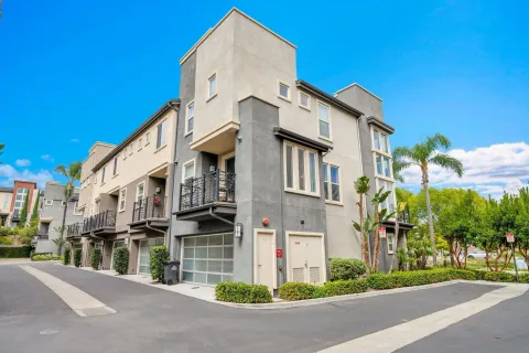 $1,100,000 | 2432 Via Alta, San Diego, CA 92108