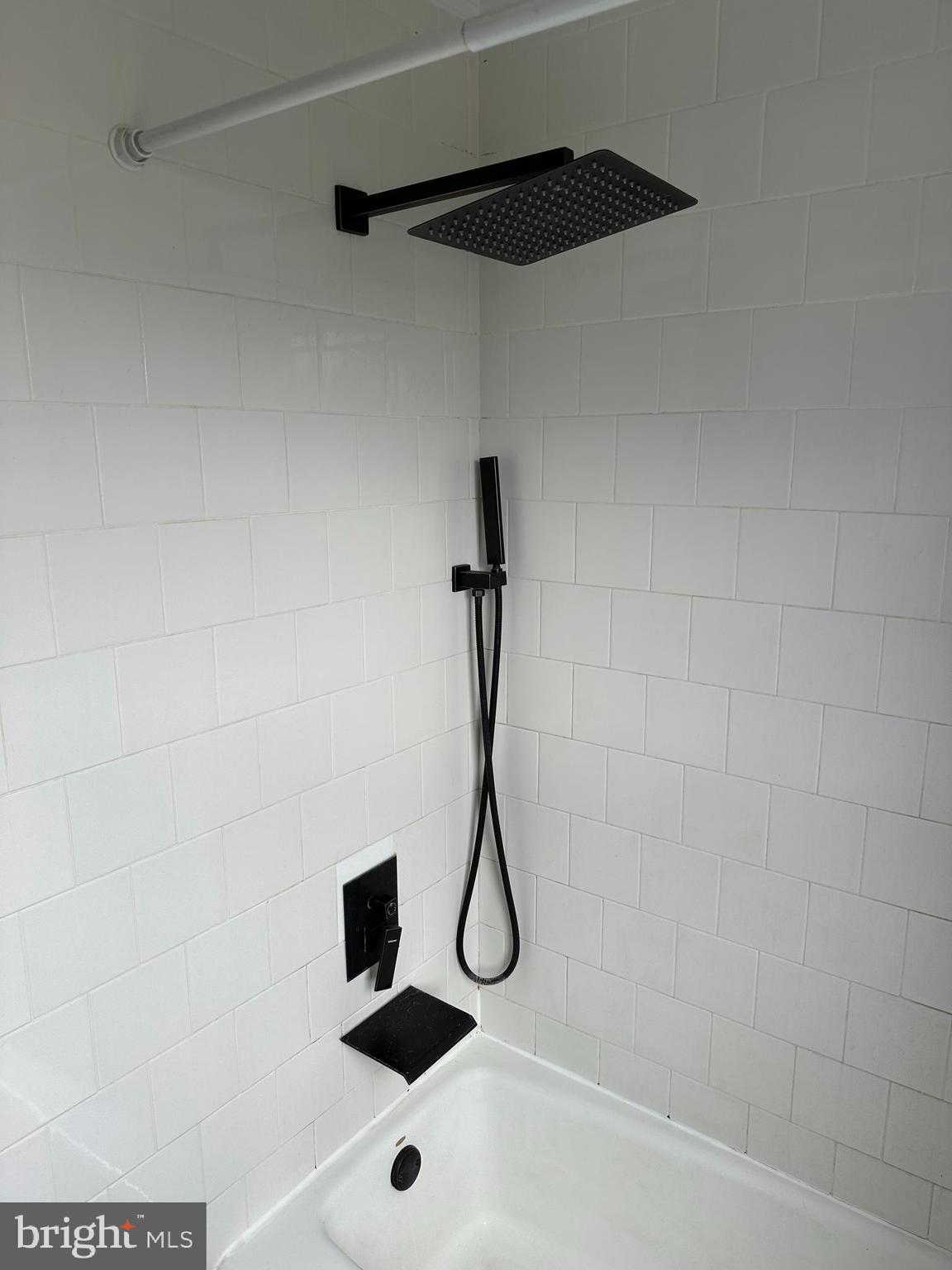 8202 Pleasant Plains Road Towson, MD 21286 - Photo 12 of 24 Shower