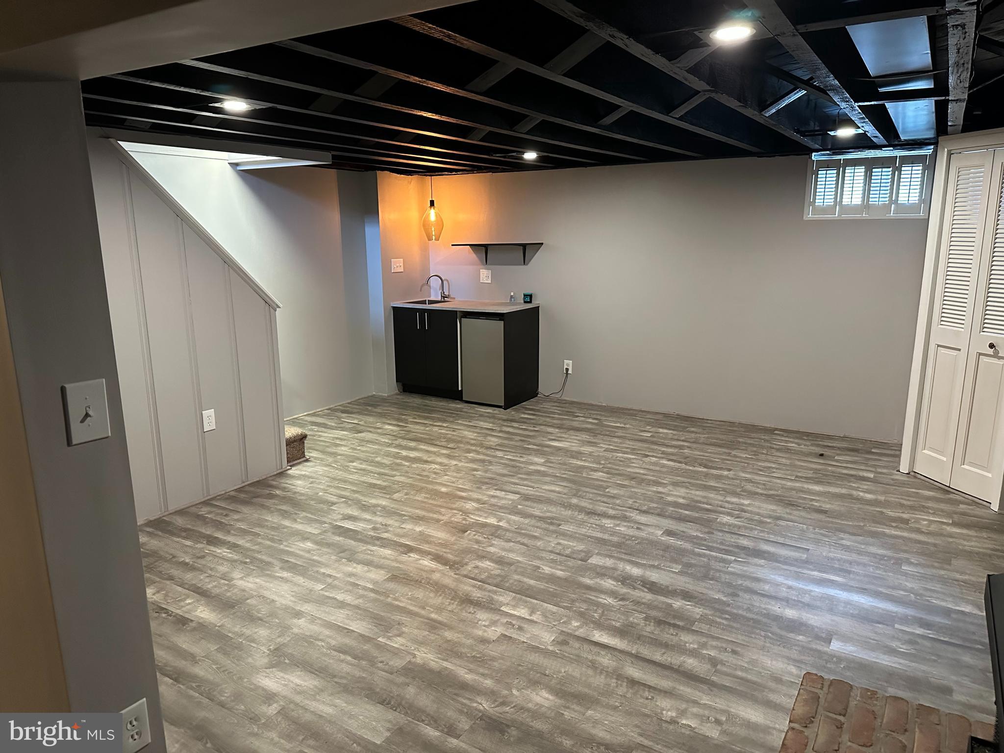 8202 Pleasant Plains Road Towson, MD 21286 - Photo 17 of 24 Lower Level , Wet bar