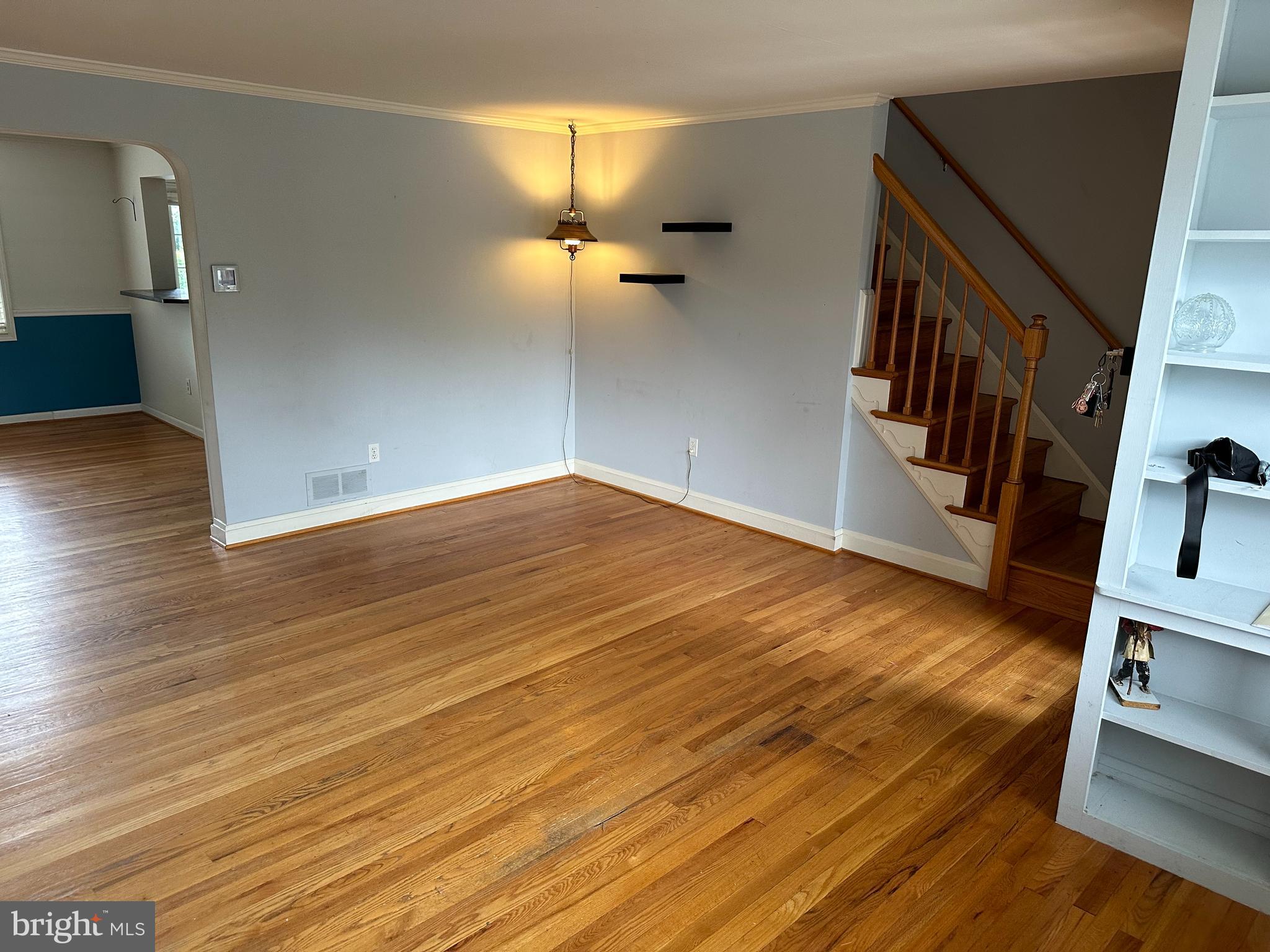 8202 Pleasant Plains Road Towson, MD 21286 - Photo 4 of 24 Gallery Image 4
