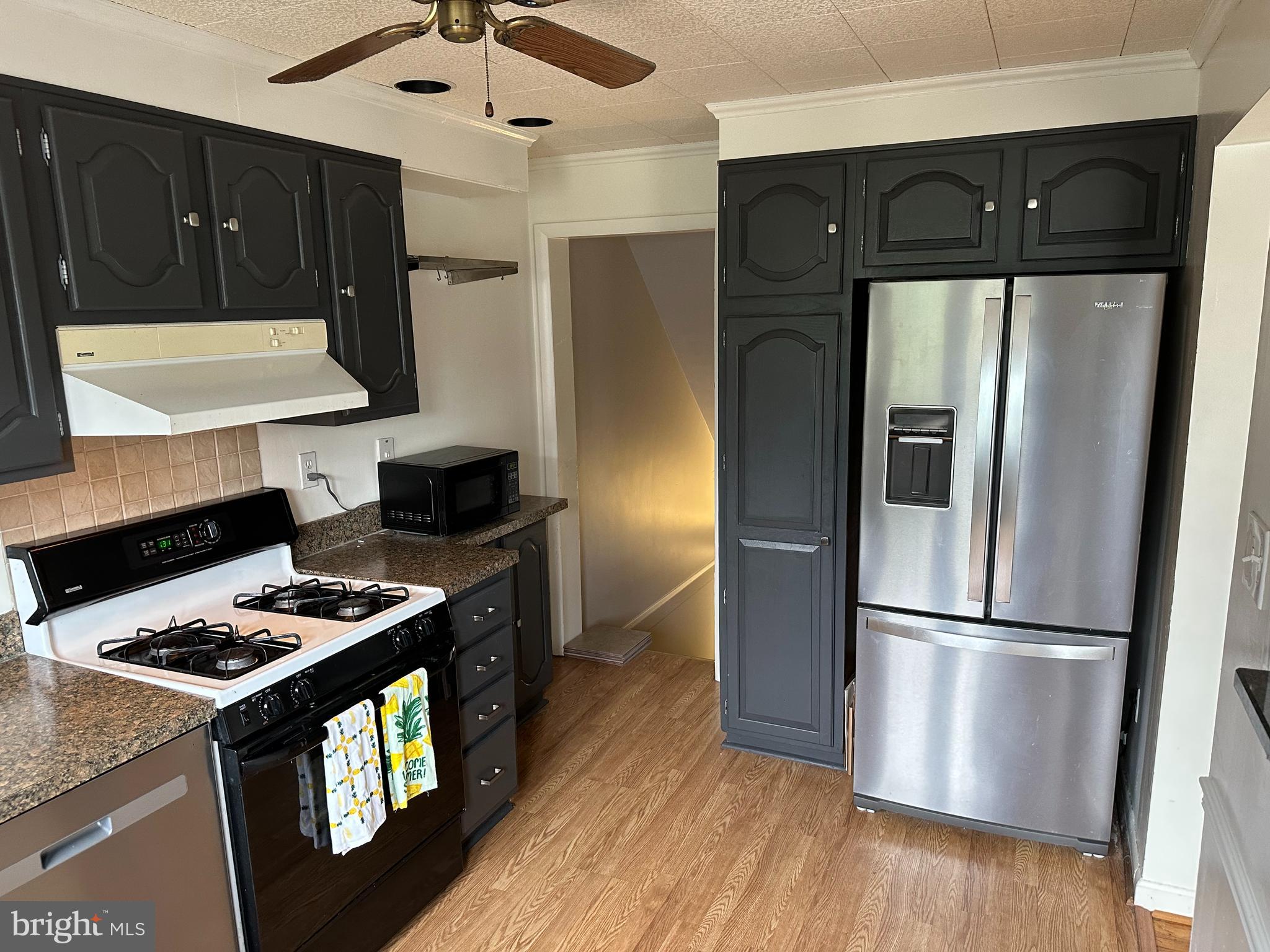 8202 Pleasant Plains Road Towson, MD 21286 - Photo 9 of 24 Gallery Image 9