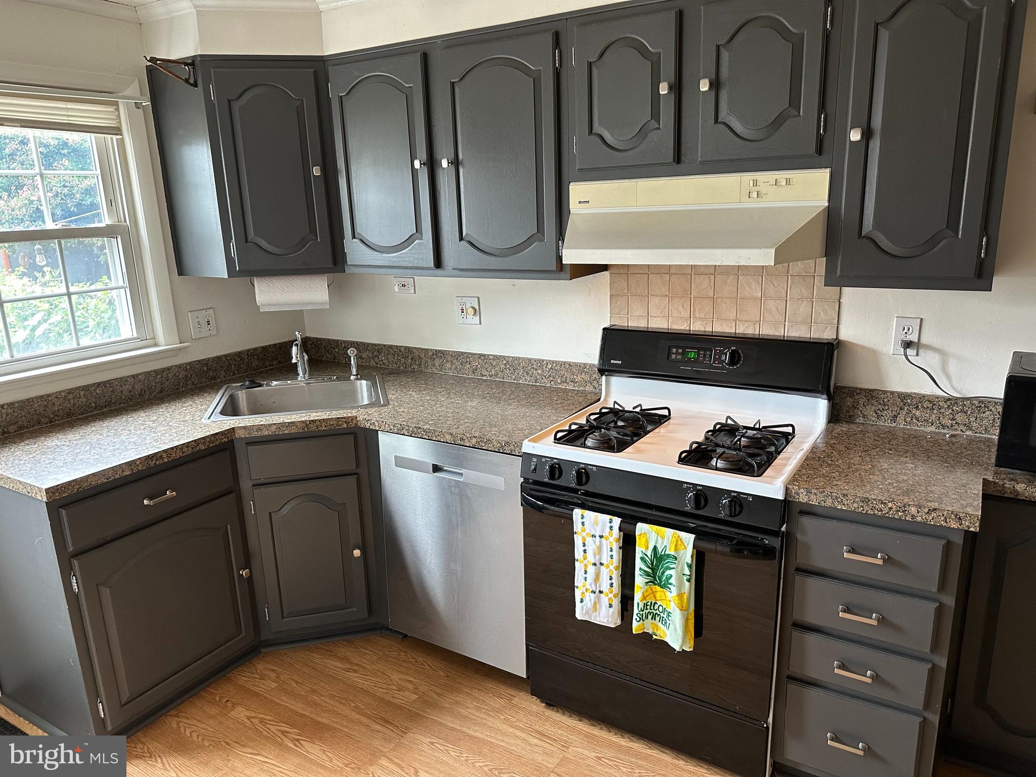 8202 Pleasant Plains Road Towson, MD 21286 - Photo 10 of 24 Gallery Image 10