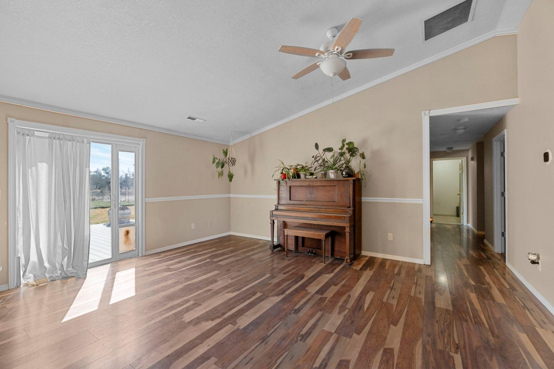 62845 Deschutes Road Bend, OR 97701 - Photo 11 of 33 batch_08a