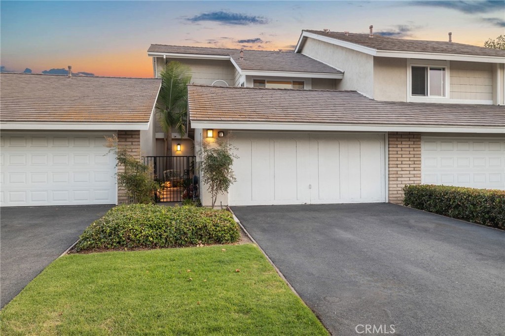 Welcome Home to 56 Ashbrook!