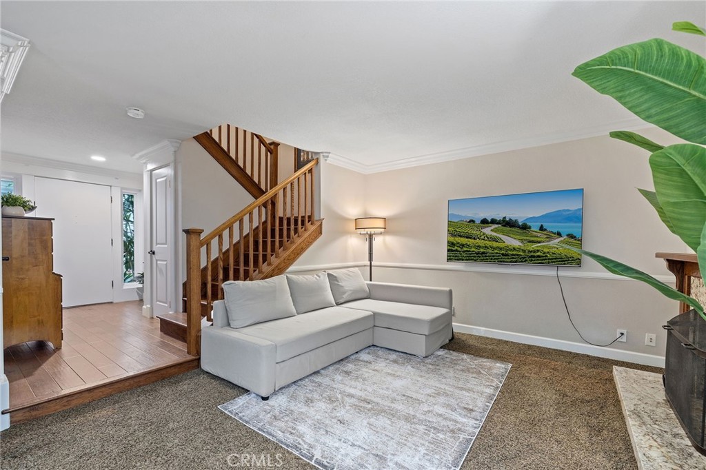 56 Ashbrook Irvine, CA 92604 - Photo 6 of 44 Living Room