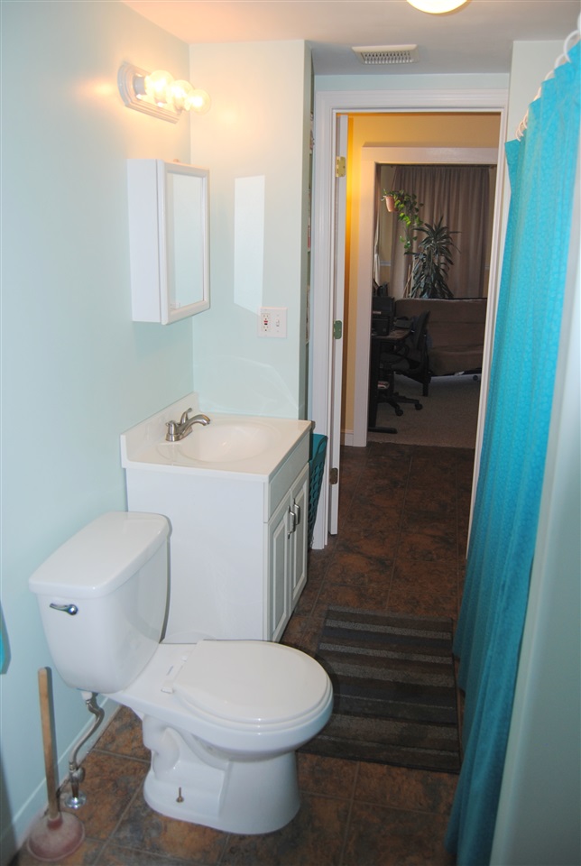 30 Hancock Street, Unit B Rochester, NH 03867 - Photo 17 of 30