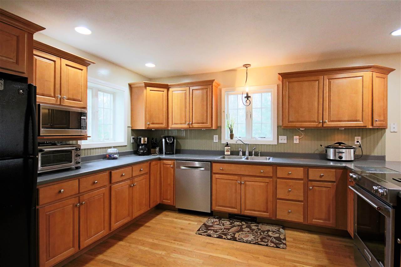 6 Shore Road Kingston, NH 03848 - Photo 3 of 40 Gallery Image 3