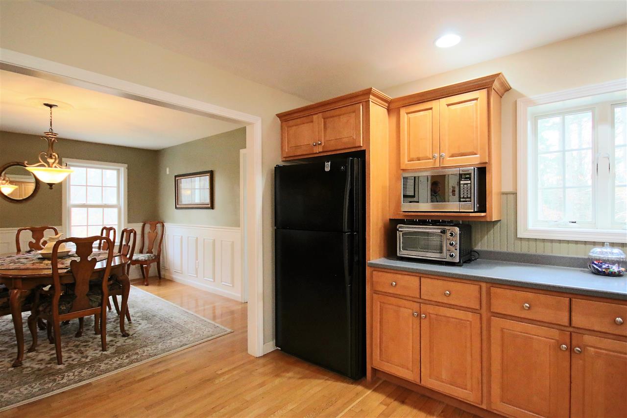 6 Shore Road Kingston, NH 03848 - Photo 9 of 40 Gallery Image 9