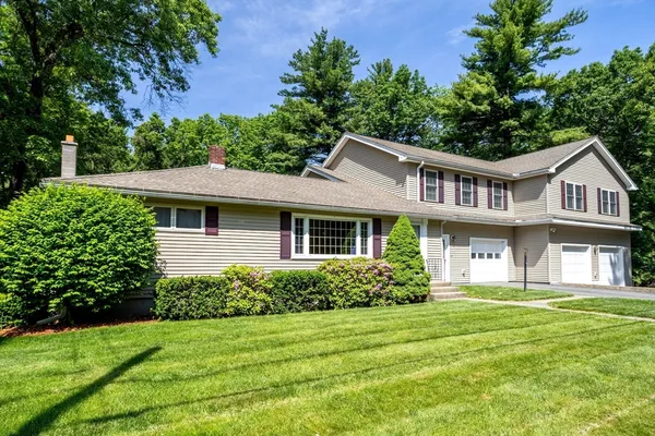 $749,900 | 29 Morningside Street, Leominster, MA 01453