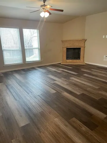 $1,900 | 1709 Cattleman Street, Van Alstyne, TX 75495